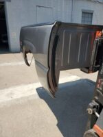 1999–2006 Chevrolet Silverado & GMC Sierra 5-Foot-9-Inch Short Bed – Silver - Image 4